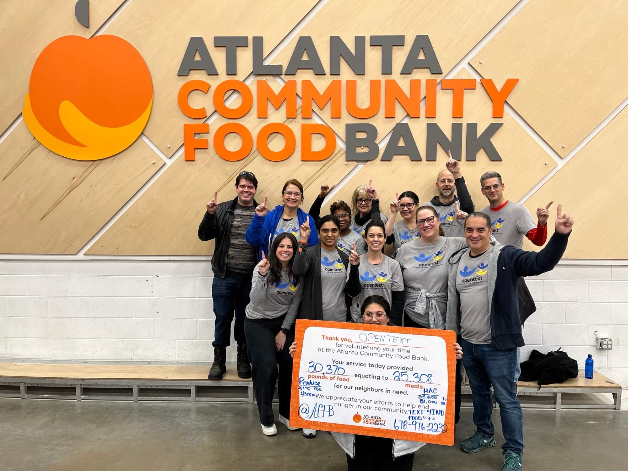 OpenText employees from the Alpharetta office at the Global Food Bank